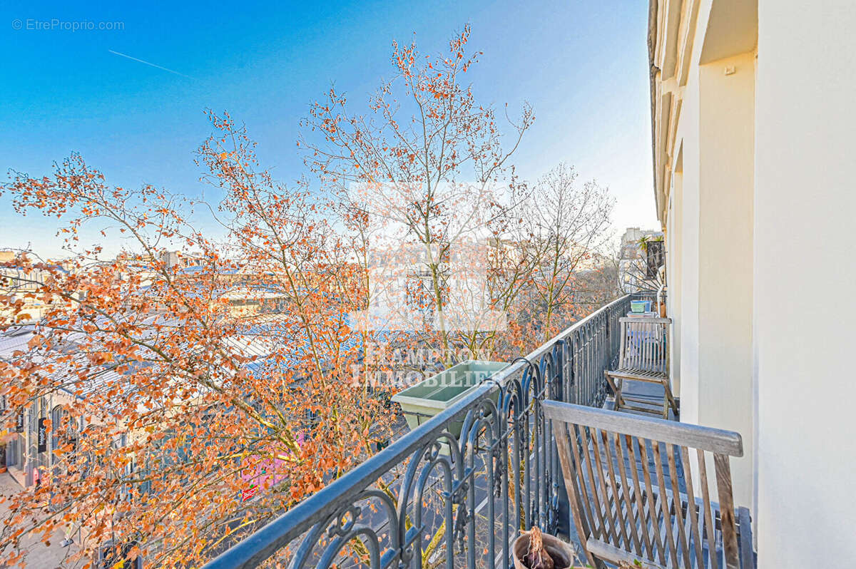 Appartement à PARIS-19E