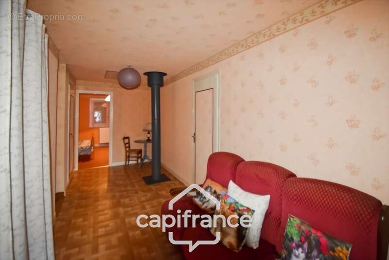 Maison à SAINT-GERMAIN-DU-BOIS