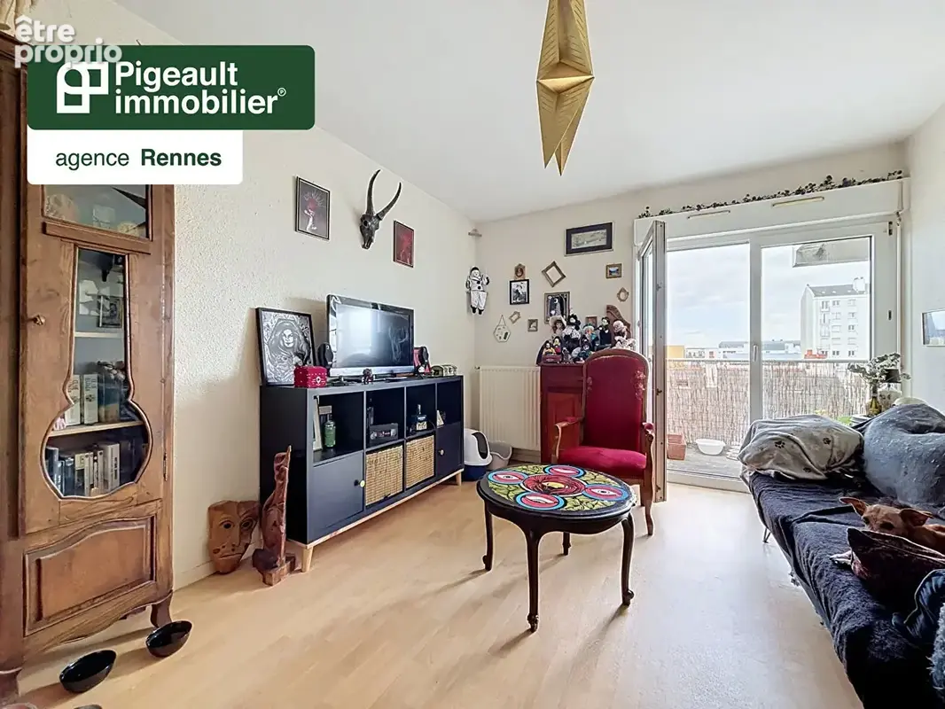 Appartement T2  à vendre - Rennes Quartier Mabilais Arsenal Redon - Parking - Balcon - photo 2