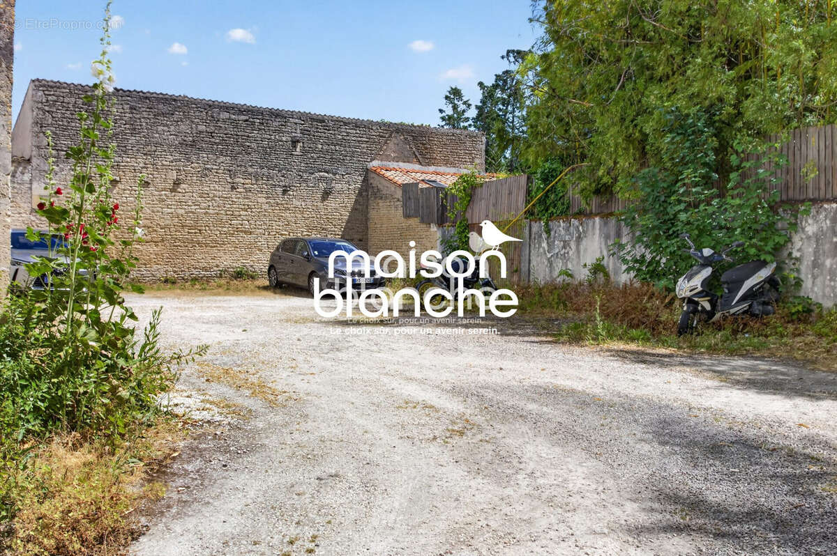 Appartement à AIGREFEUILLE-D'AUNIS