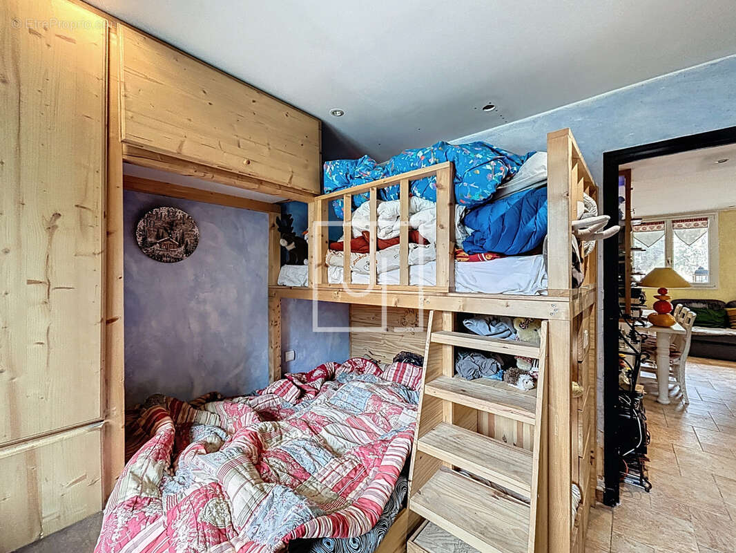 Appartement à LA CONDAMINE-CHATELARD