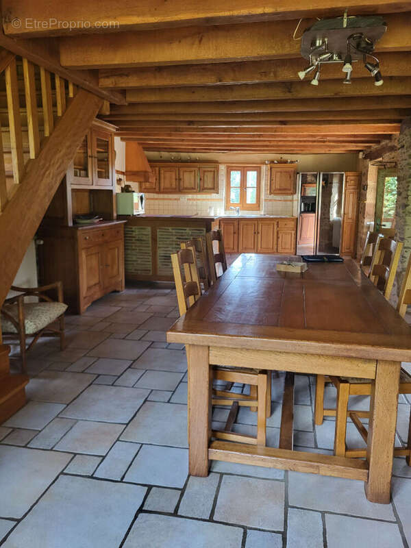 Maison à LACAPELLE-MARIVAL