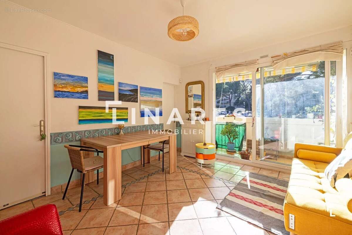 Appartement à MARSEILLE-8E