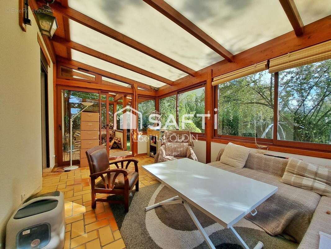 Photo 8 - Maison à MARIGNY-LE-CHATEL