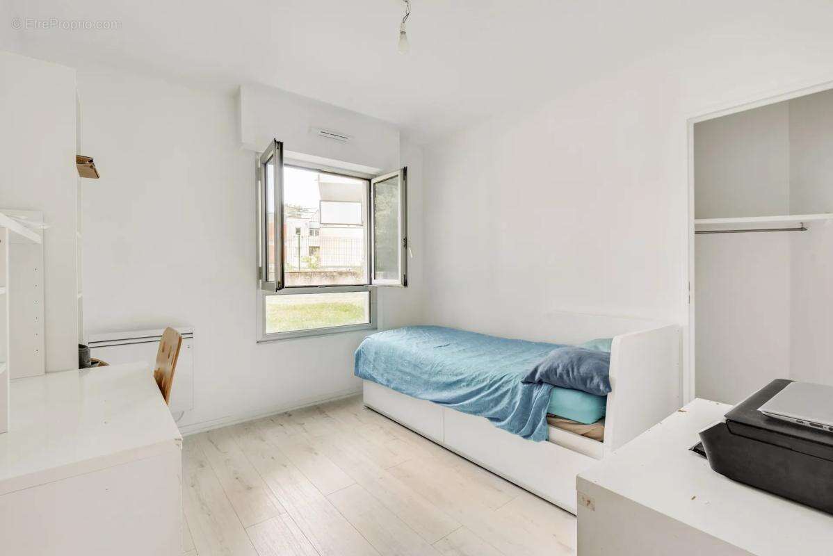 Appartement à ISSY-LES-MOULINEAUX