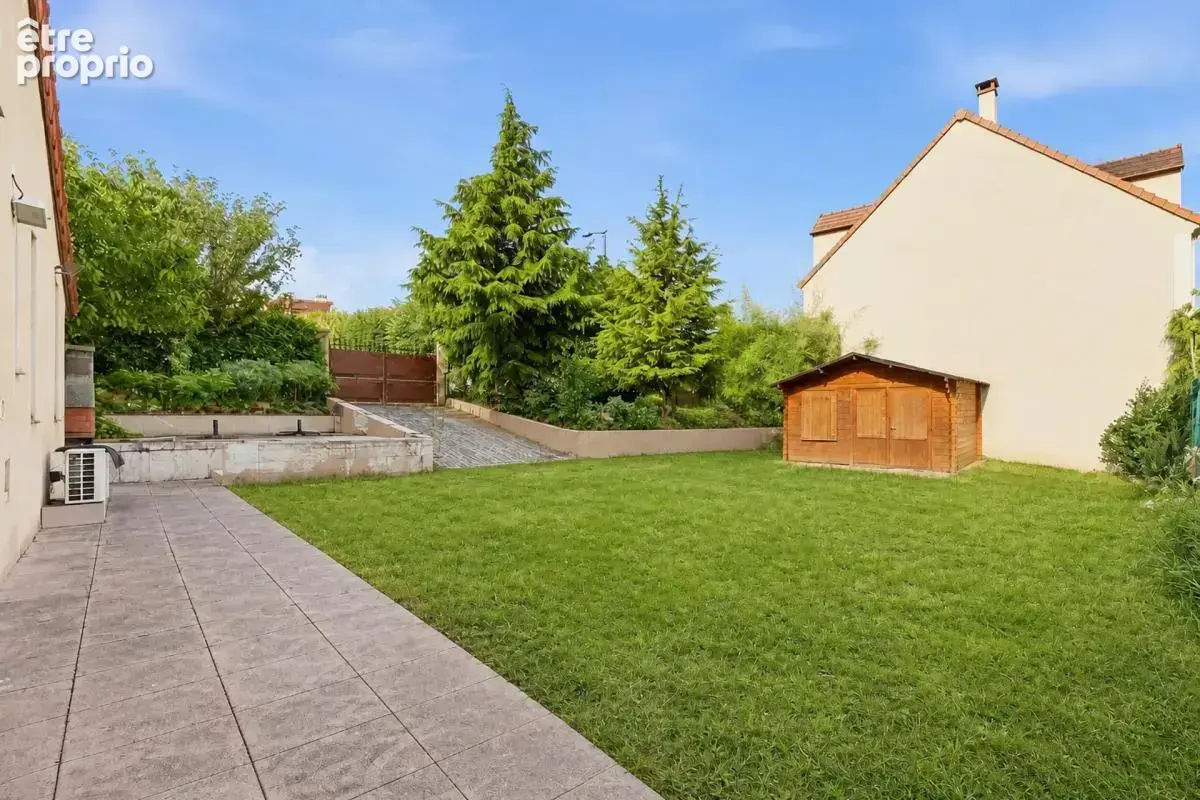 Maison de 10 pièces de 250 m² à Châtillon - photo 15