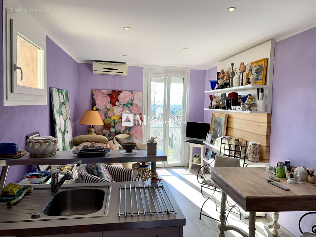Appartement à GRIMAUD