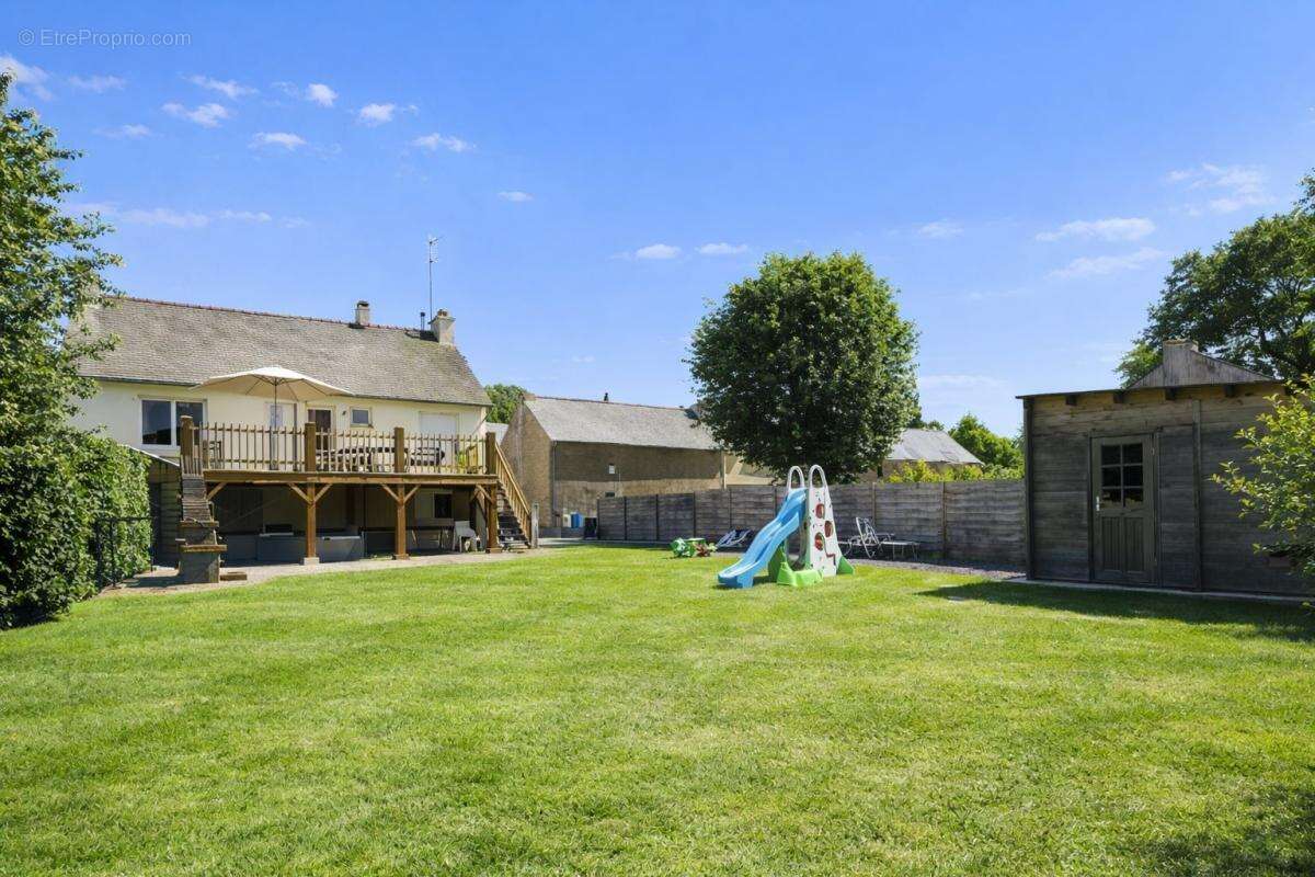 Maison à BAINS-SUR-OUST