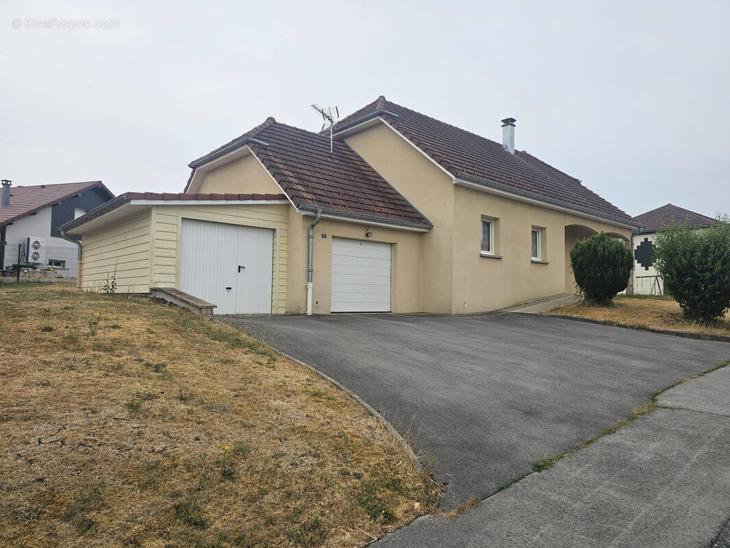 Maison à VALDAHON