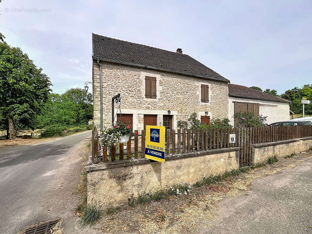 Maison Mouilleron 5 pièce(s) 158 m2 - photo 16