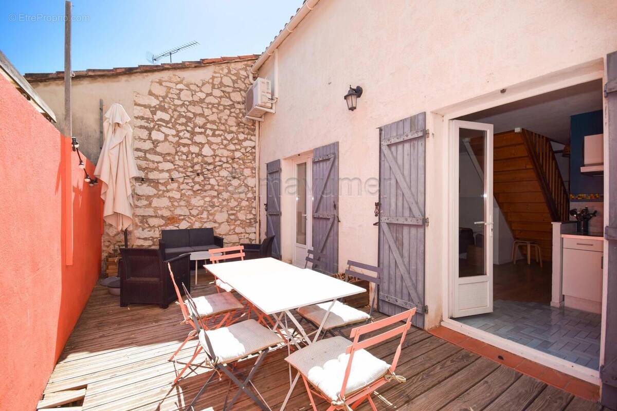 Maison de ville T4 de 70m2 - terrasse sans vis à vis - Sainte Marguerite / Le Cabot 13009 Marseille n°1 - Maison à MARSEILLE-9E