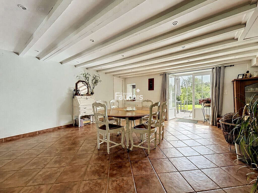 Maison à BENOITVILLE
