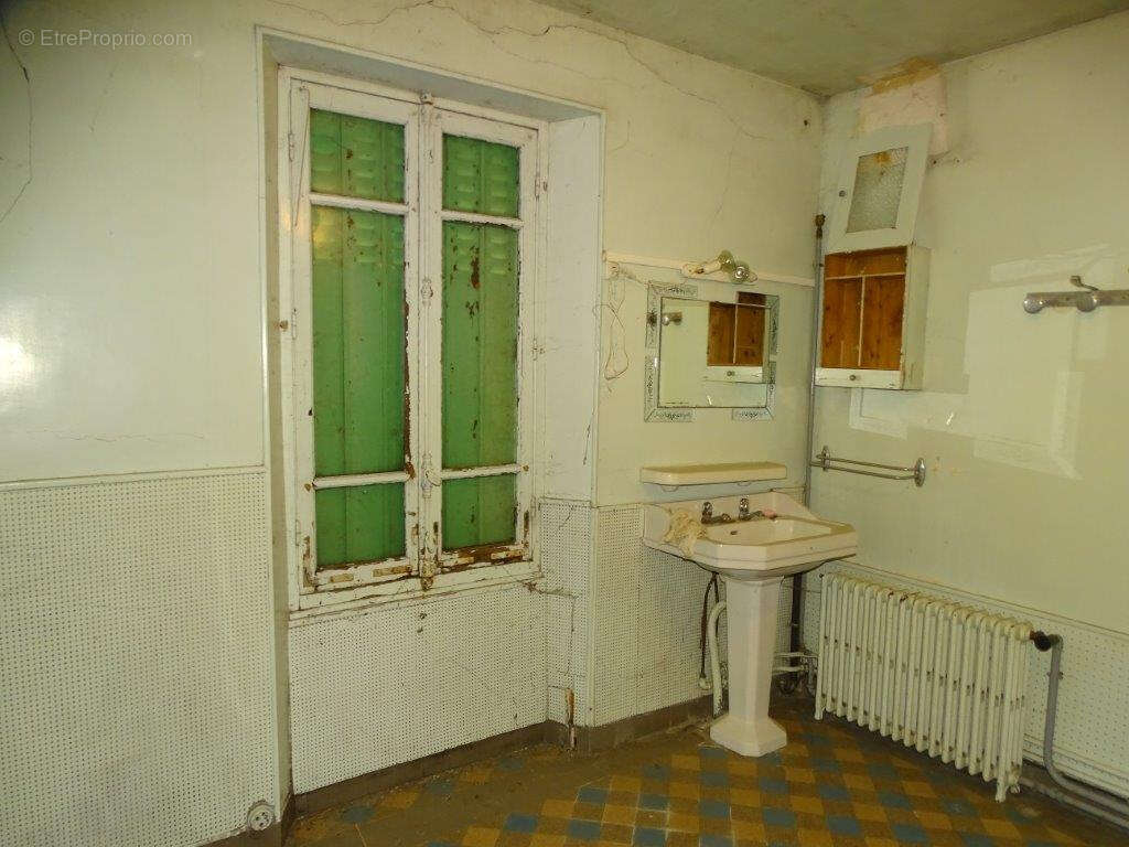 Corps de ferme avec nombreuses dépendances et terrain à bâtir   Un fort potentiel au cœur du Gâtinais - photo 10