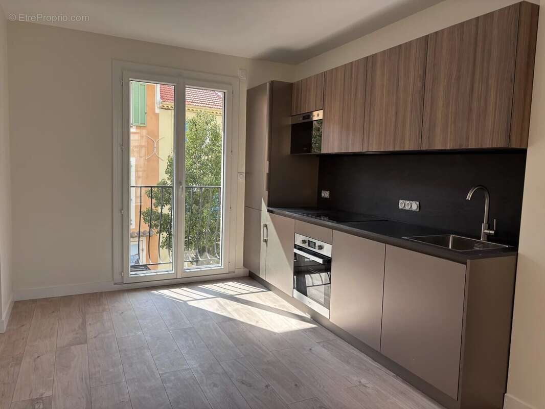 Appartement à MANDELIEU-LA-NAPOULE