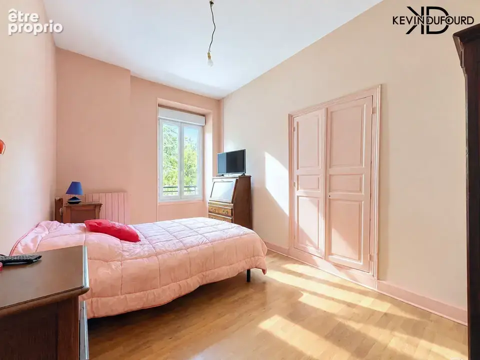 Maison 6 pièces 90 m² à vendre à Vals-Les-Bains (07600) - photo 8