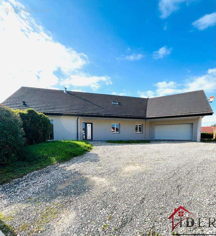 Maison à MAGNY-VERNOIS