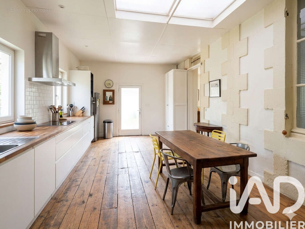Maison 137 m² à Pessac  - photo 2