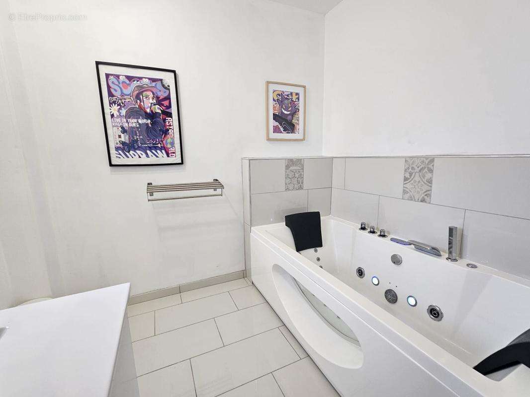 Belle maison Contemporaine de type T4 de 120 m2 +terrain constructible de 2000 m2 secteursecteur Labastide du Temple - photo 5