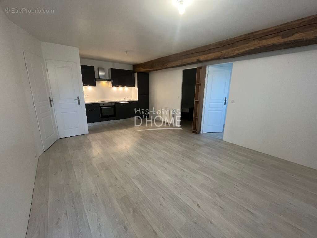 Appartement à COURTOMER