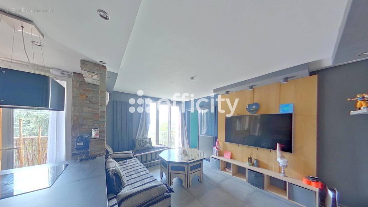 Appartement à SAINT-FONS