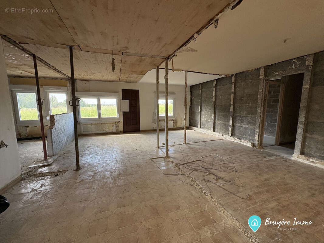 Maison 77 m² à Leval  - photo 4