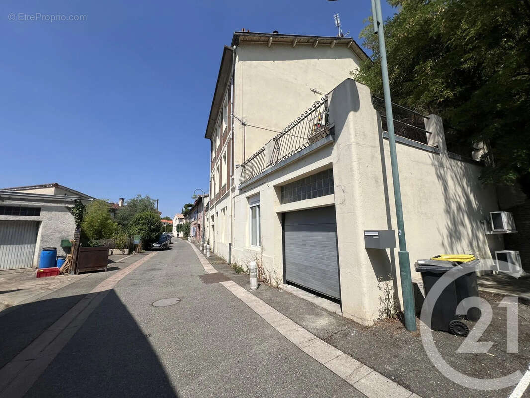 Appartement 42 m² à Lacroix-Falgarde  - photo 8