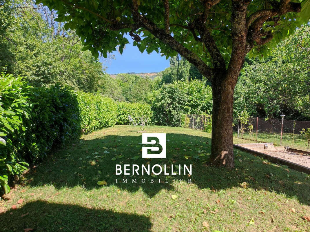 Maison à COURMANGOUX