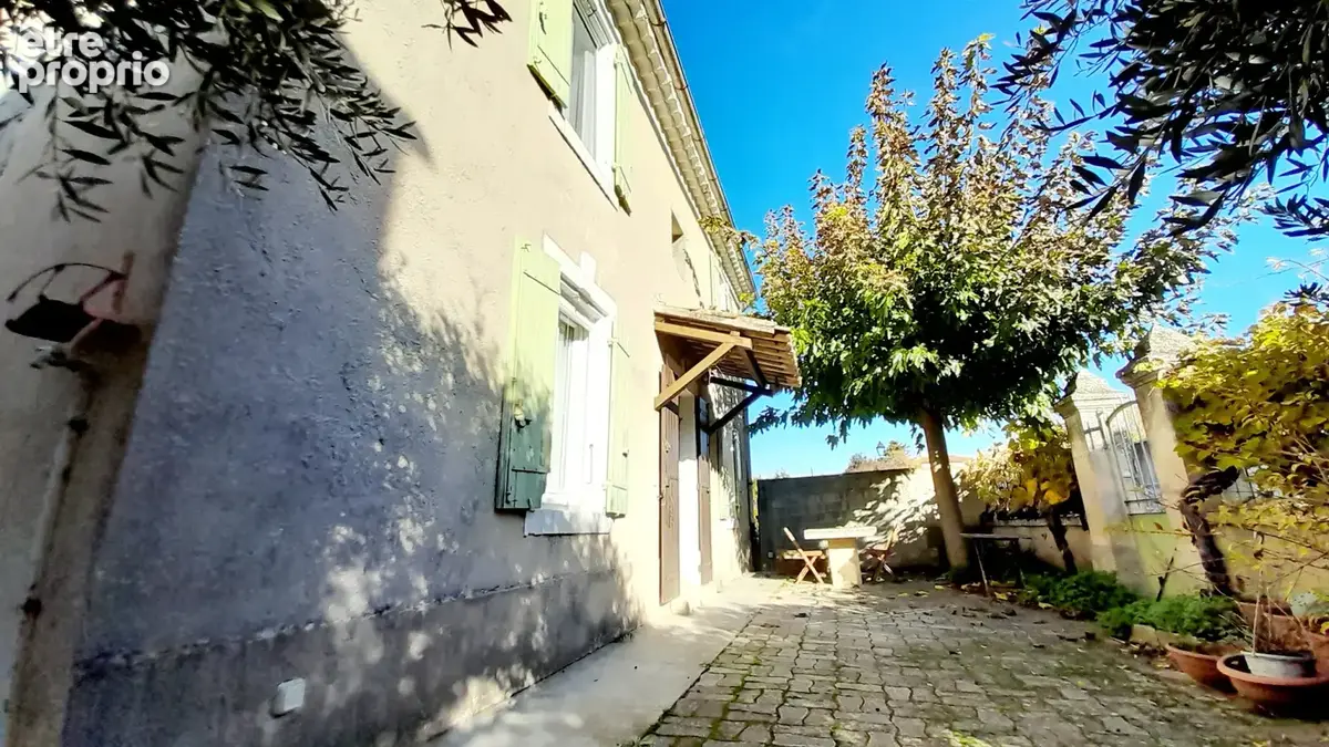 Maison de village avec grande cour et garage - photo 11