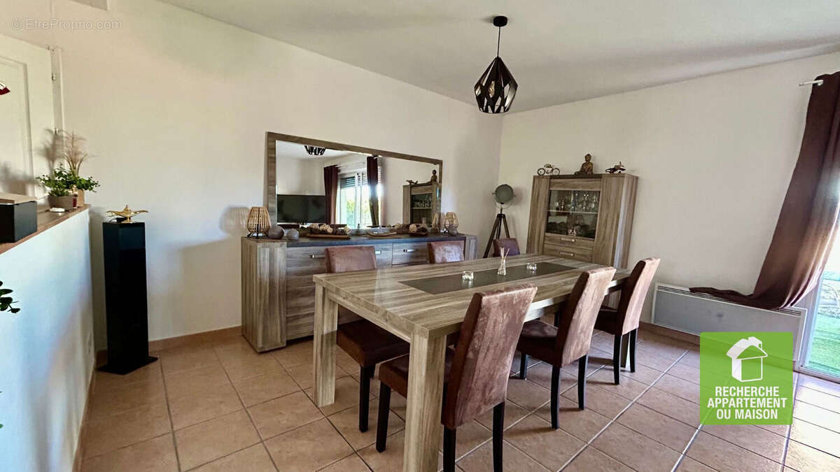 Maison à PONT-DE-CHERUY