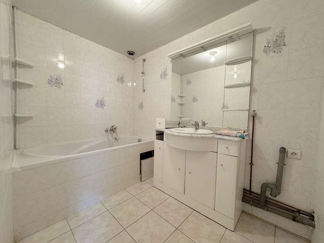 Appartement à SAINT-MICHEL-DE-MAURIENNE