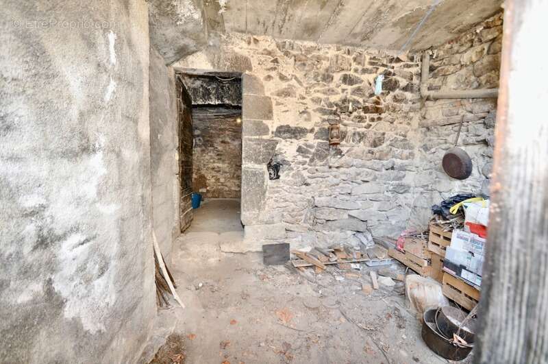 Dpt Alpes de Haute Provence (04), à vendre Proche ANNOT Maison de village en pierres 3 pièces, 60m², Cave et Terrasse - photo 11