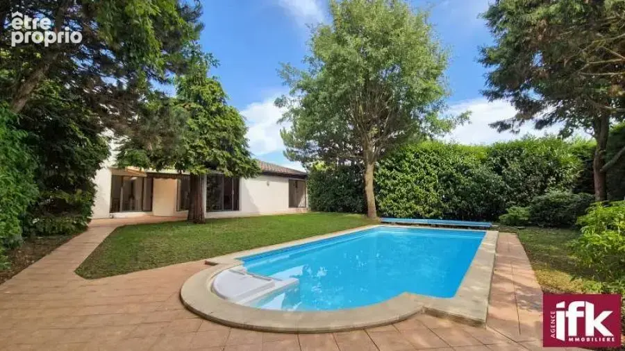 Horbourg-Wihr : Maison d'architecte d'exception avec piscine sur 12,54 ares - photo 3