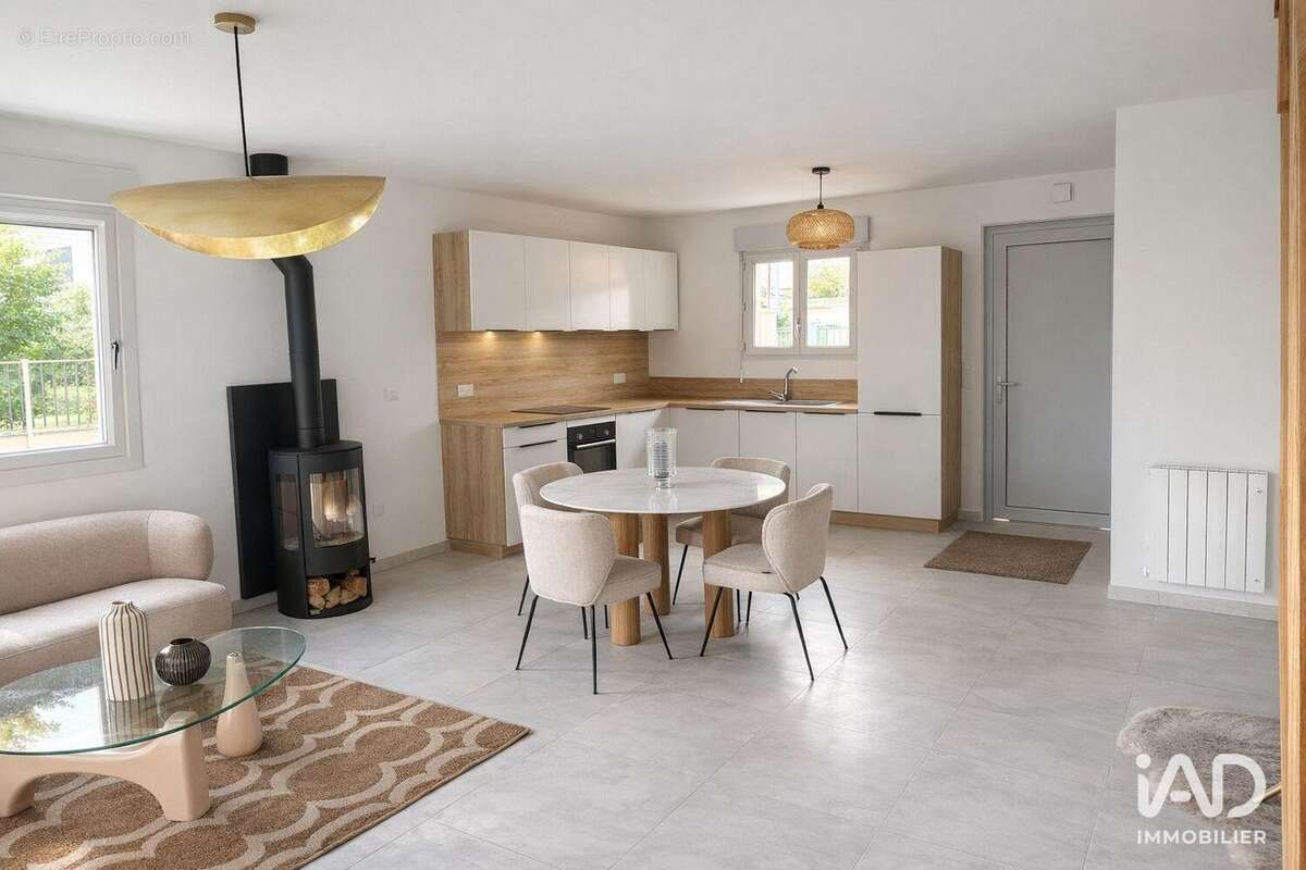 Photo 2 - Maison à OINVILLE-SUR-MONTCIENT