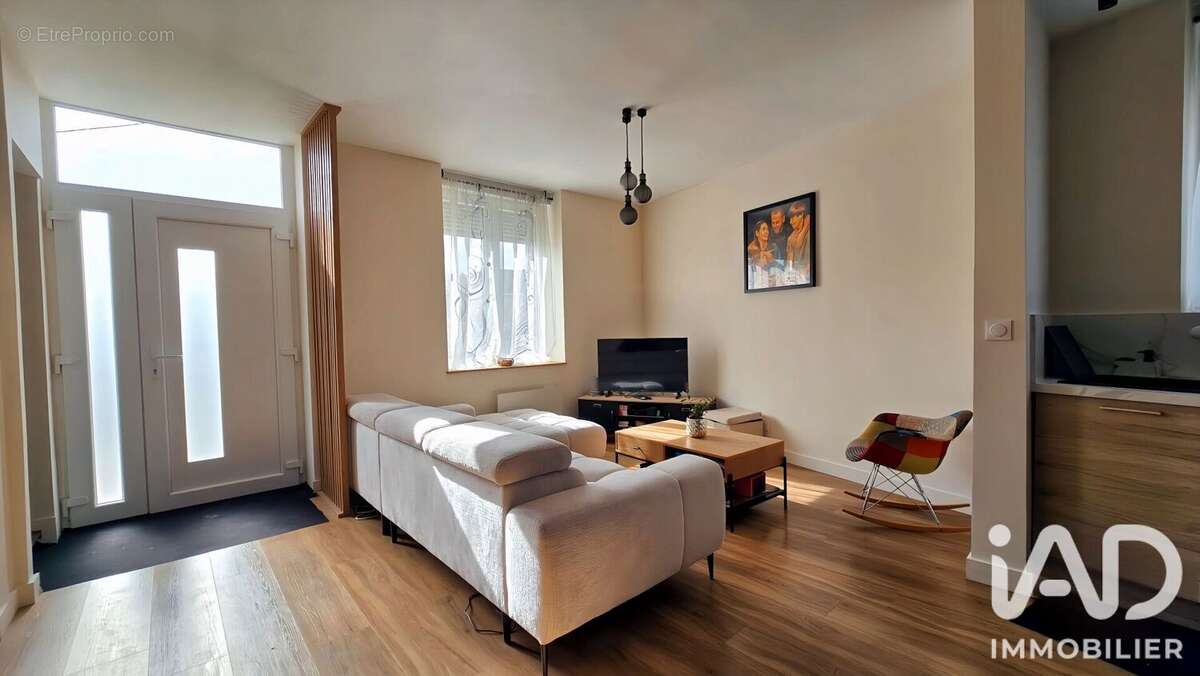 Maison 98 m² à Hallennes-Lez-Haubourdin  - photo 3