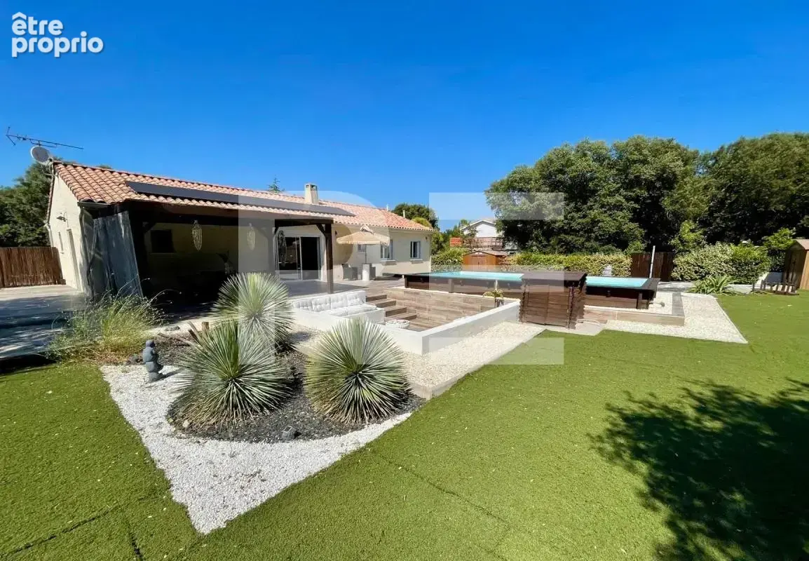 Photo Maison à Quissac au prix de 412 000€
