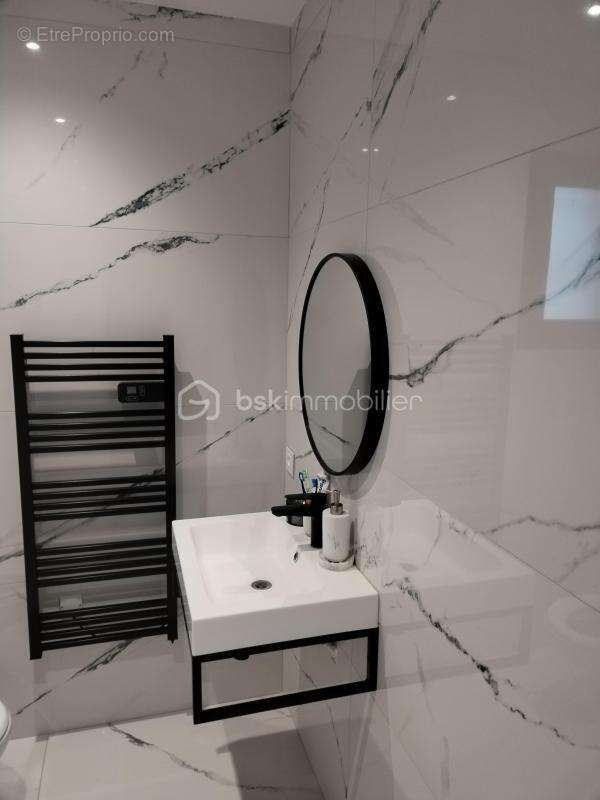 Maison à MALEMORT-DU-COMTAT