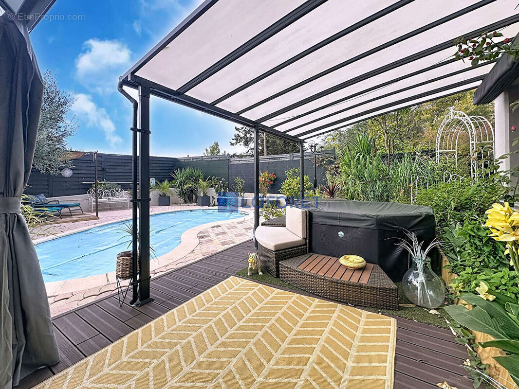 Maison à DRAGUIGNAN