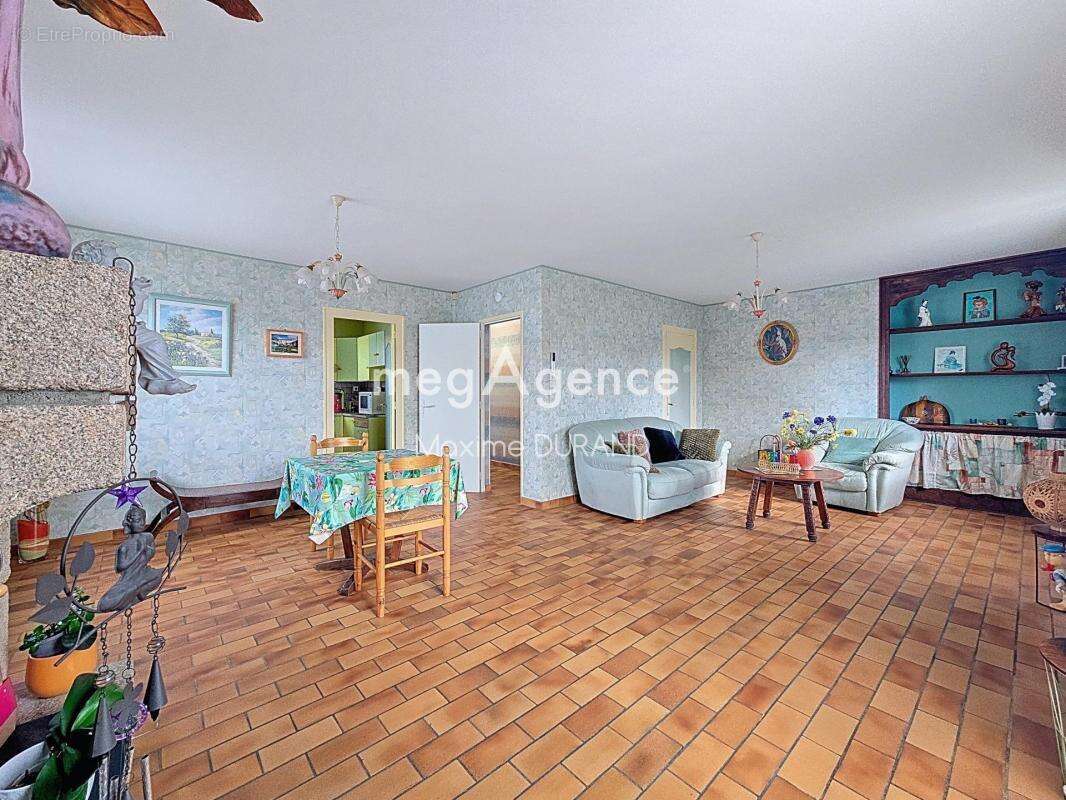 Maison à LE MAY-SUR-EVRE