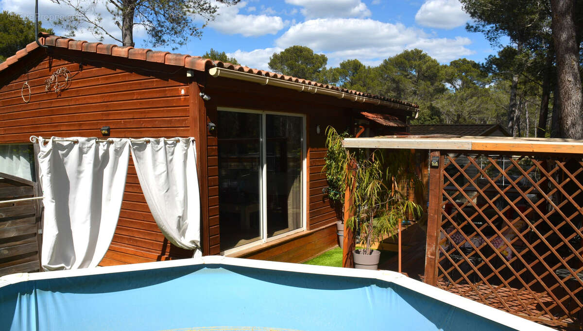 Maison à LE CASTELLET