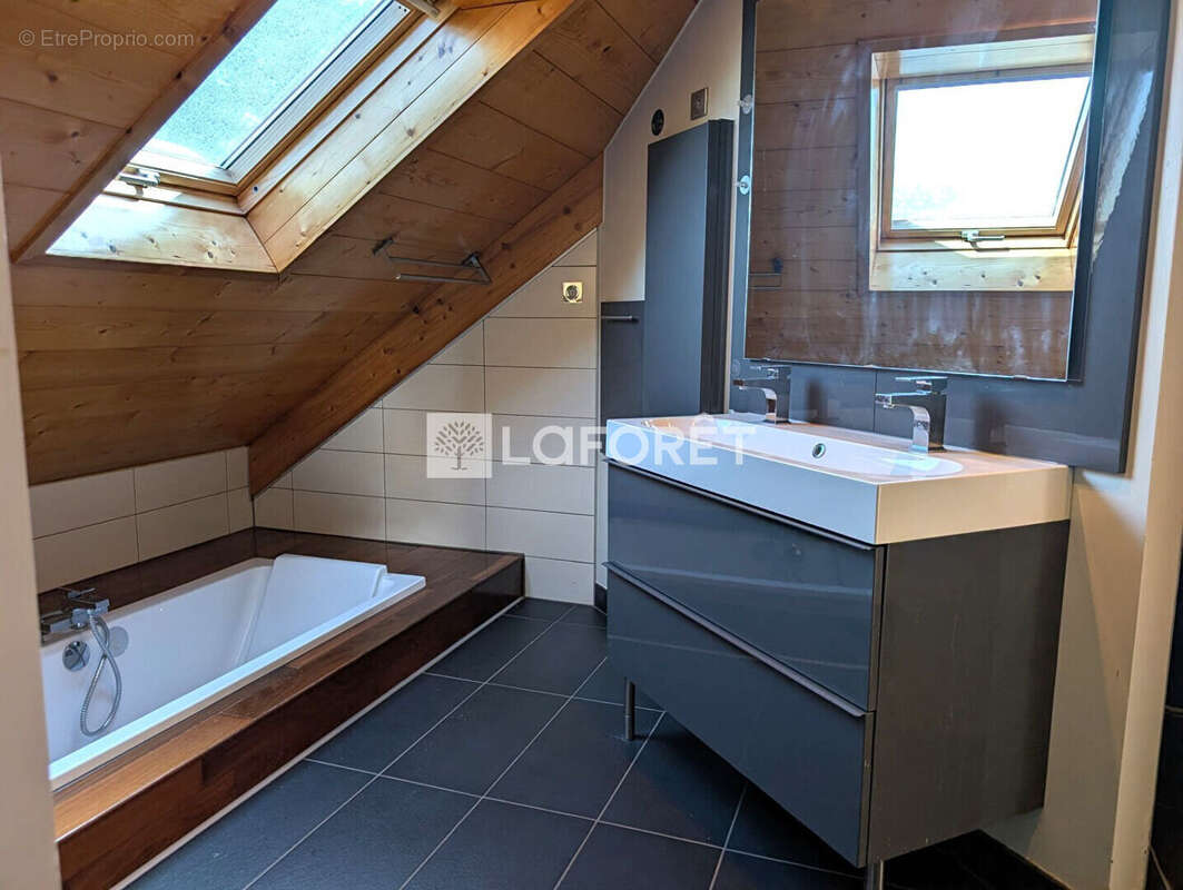 Maison 7 pièce(s) 130 m2 axe BESANCON / DOLE - photo 6