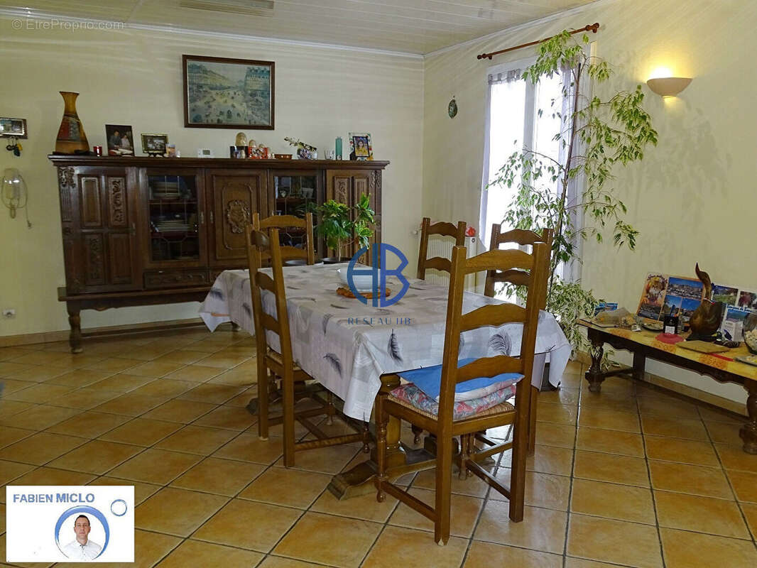 Maison à SAINT-BLAISE-DU-BUIS