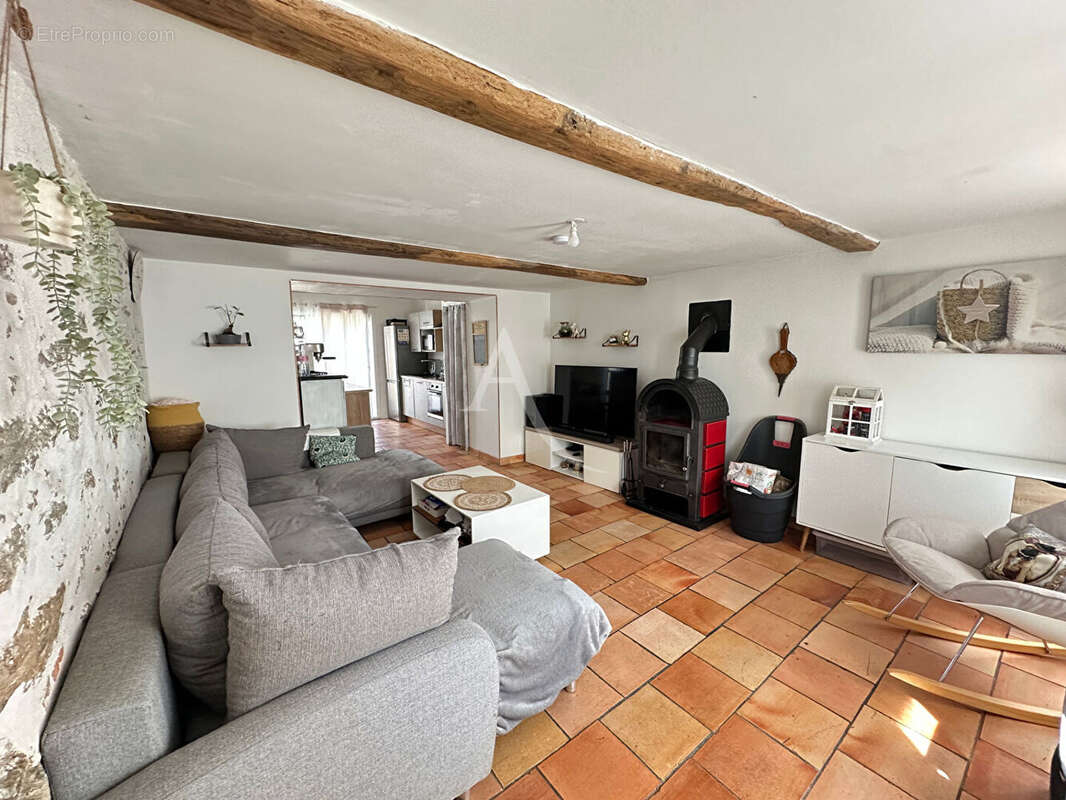 Maison en pierre 3 chambres à vendre à Maché - photo 2