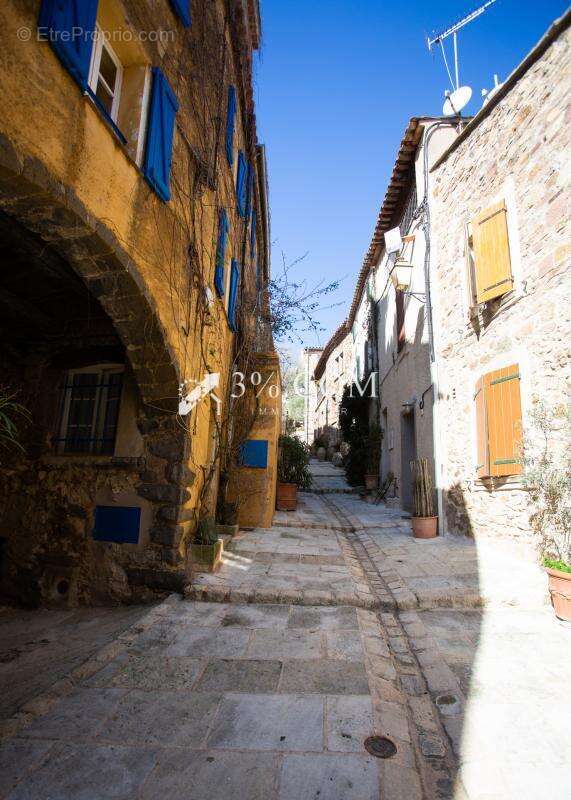 Appartement à GRIMAUD