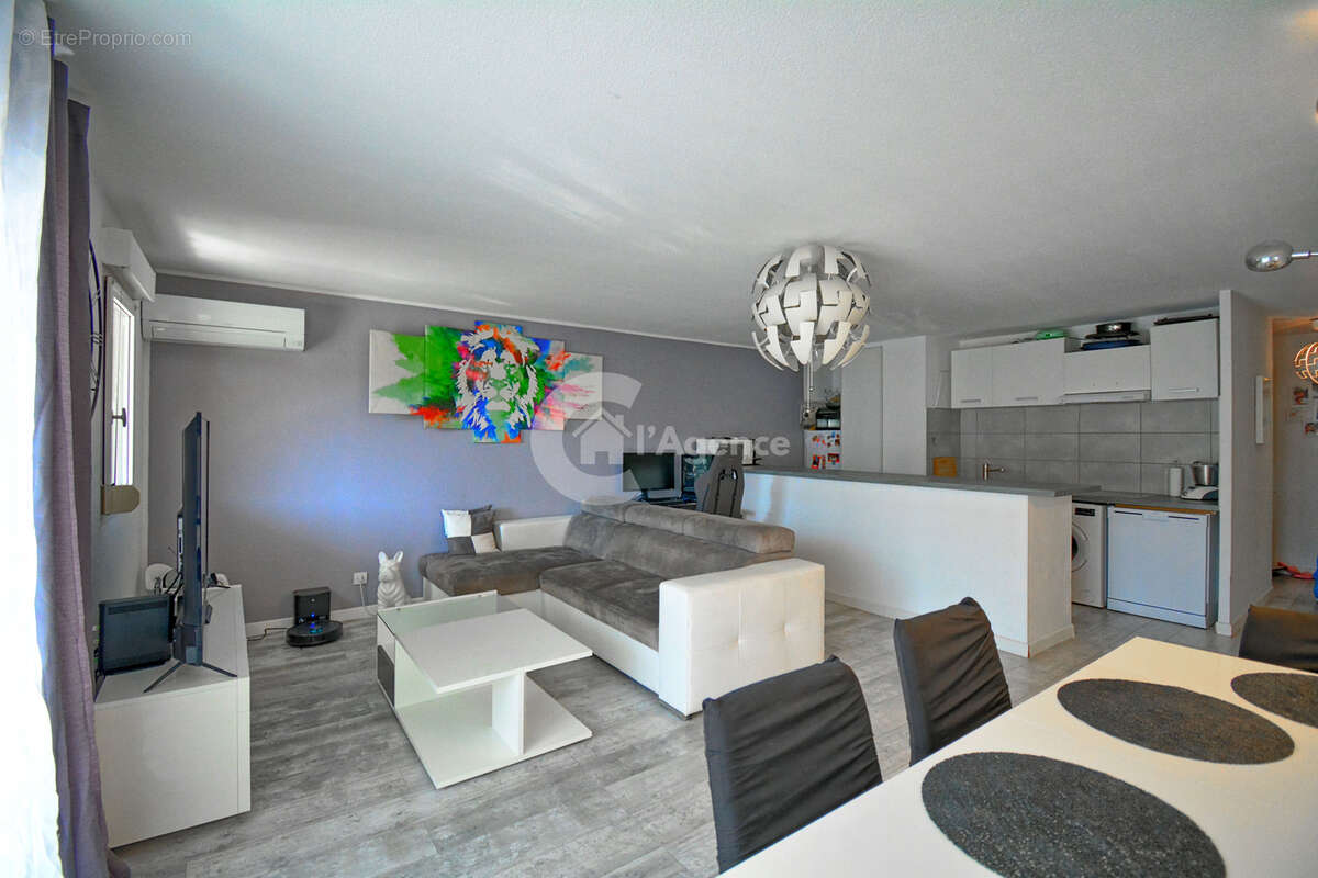 Appartement à MANDELIEU-LA-NAPOULE