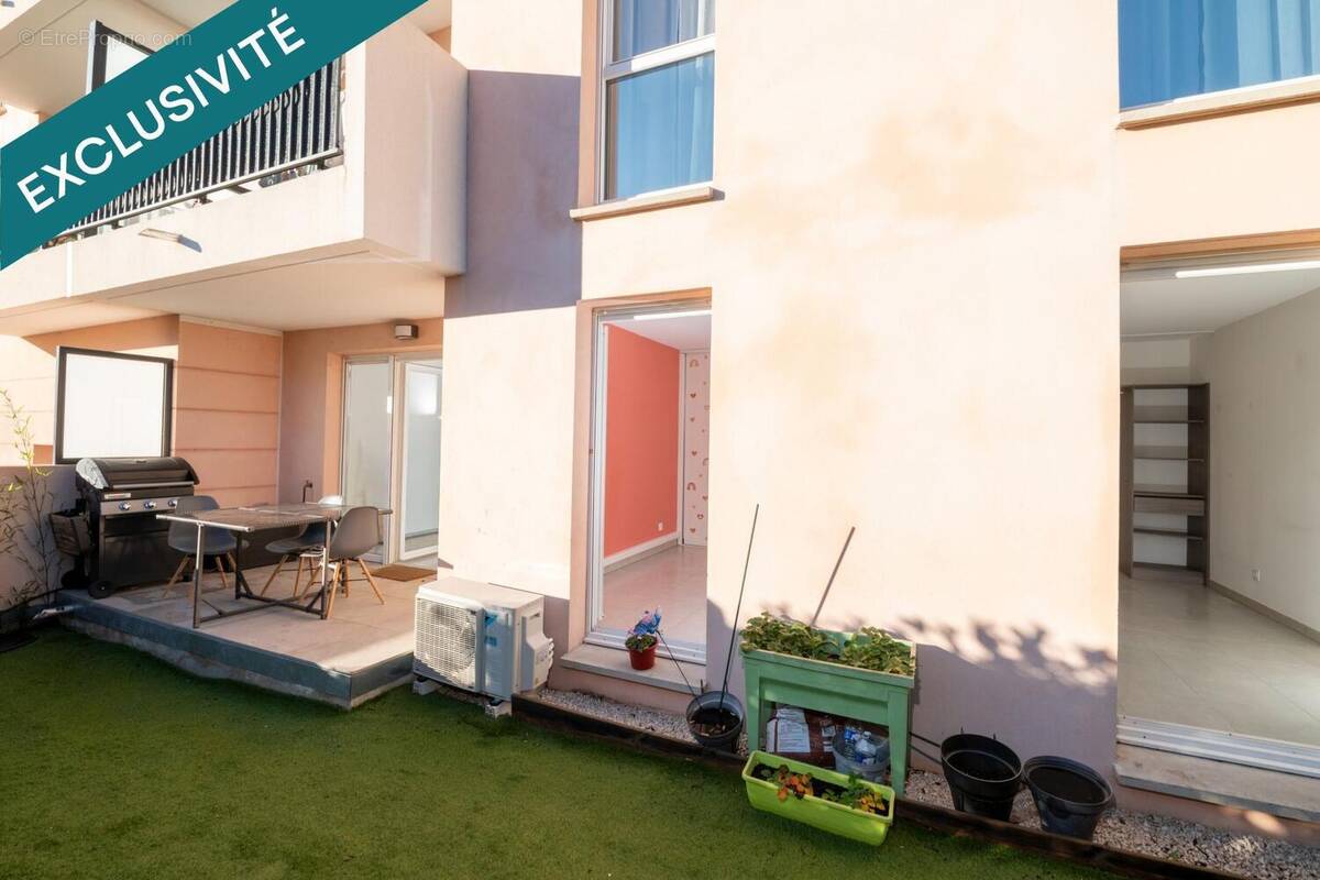 Photo 1 - Appartement à HYERES