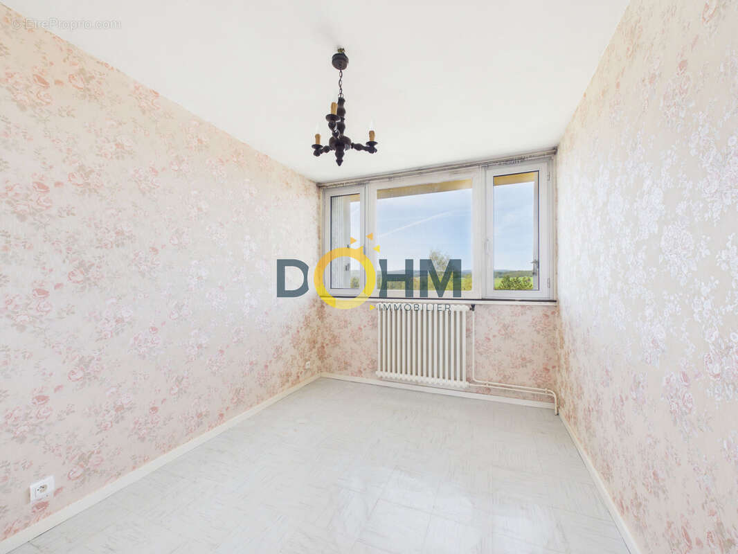 Appartement à SAUGUES