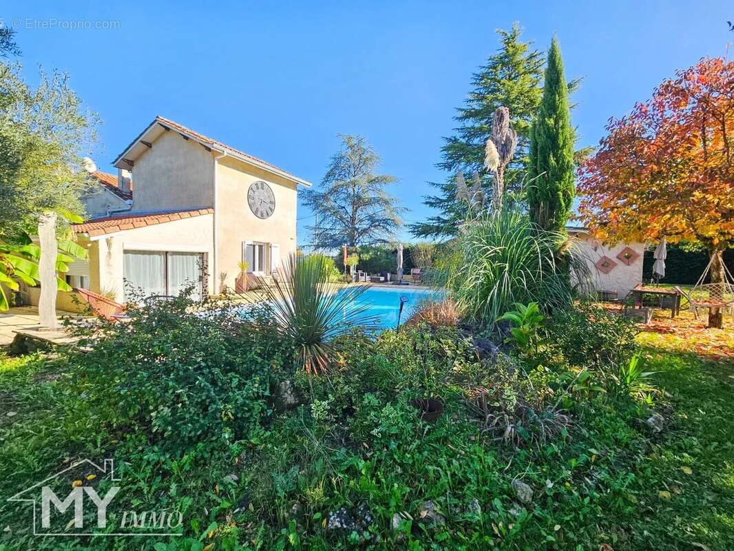 Maison à SAINT-AVIT-SAINT-NAZAIRE