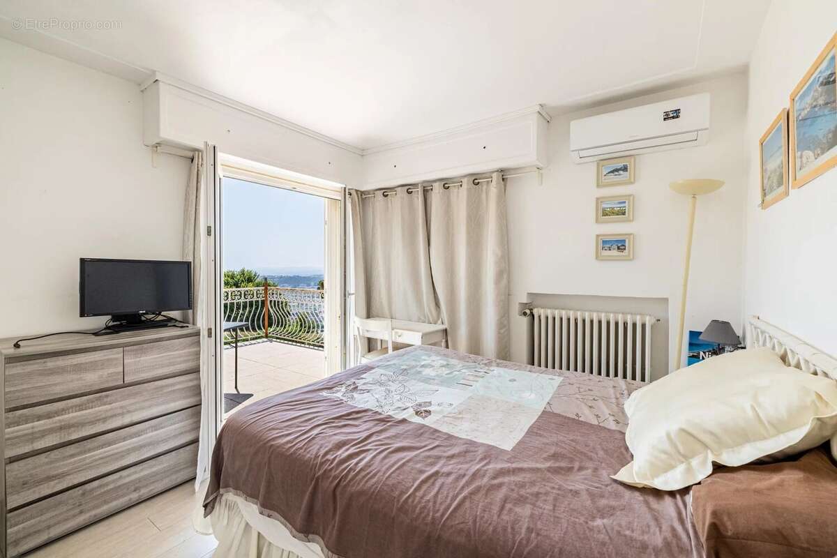 Nice - Fabron - Villa de 135 m2 - Terrain de 580m2 - Vue Mer et montagnes - photo 8