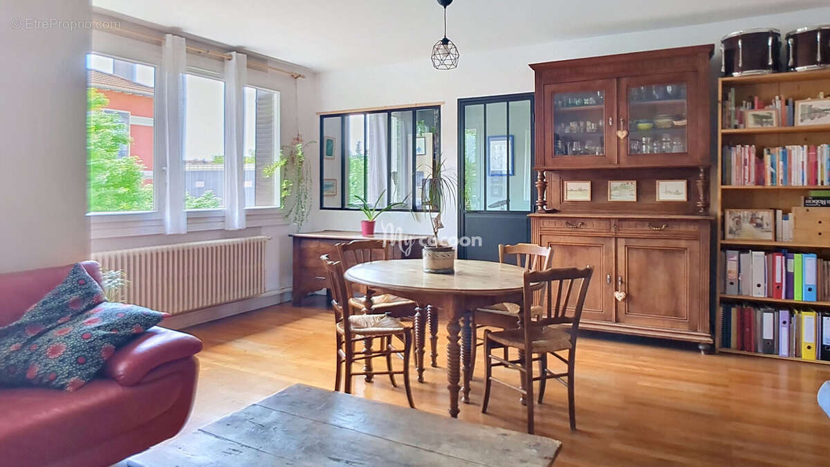 Appartement à VILLEURBANNE