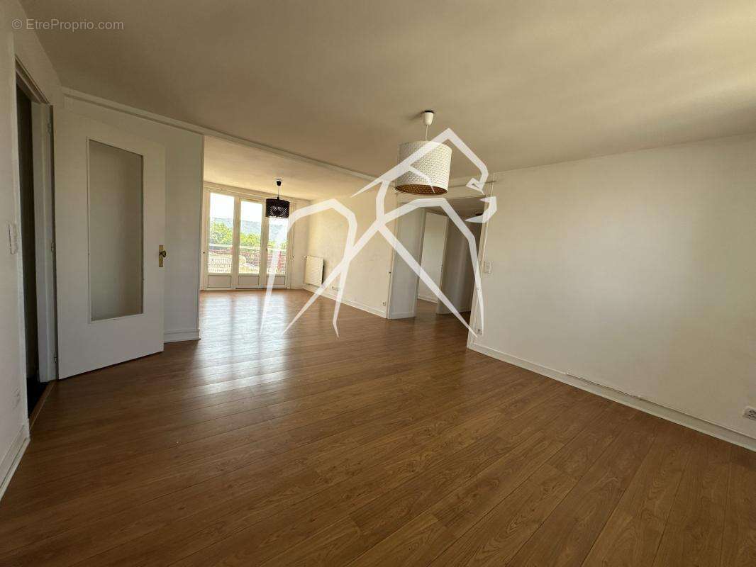 Appartement à SOTTEVILLE-LES-ROUEN